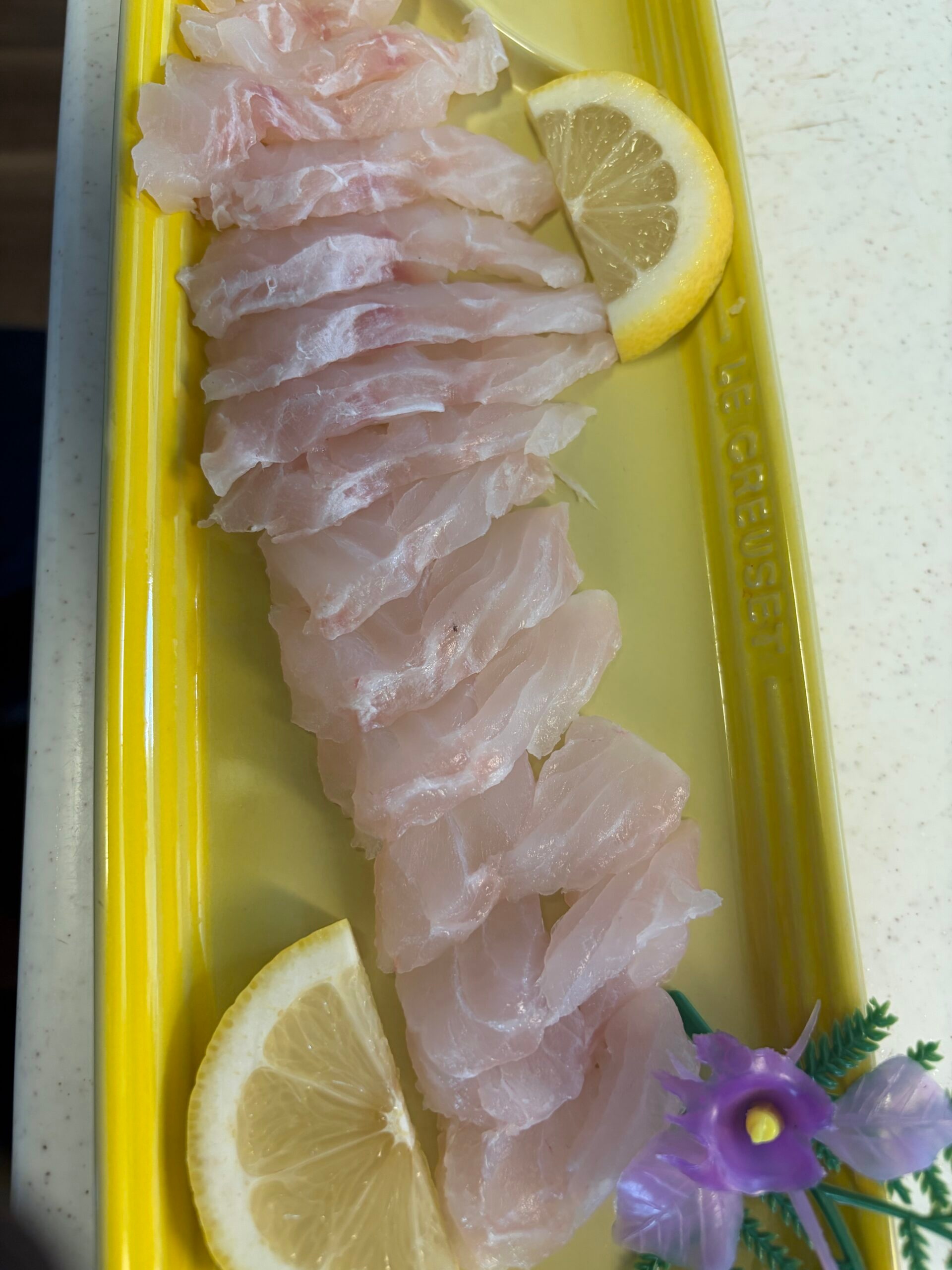 1週間熟成させたオオモンハタの刺身。ねっとり濃厚で当日とは別物